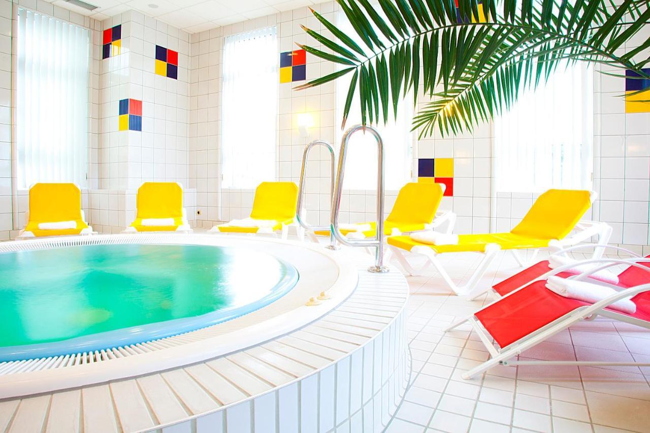 Hotel Schloss Шварценфельд Экстерьер фото